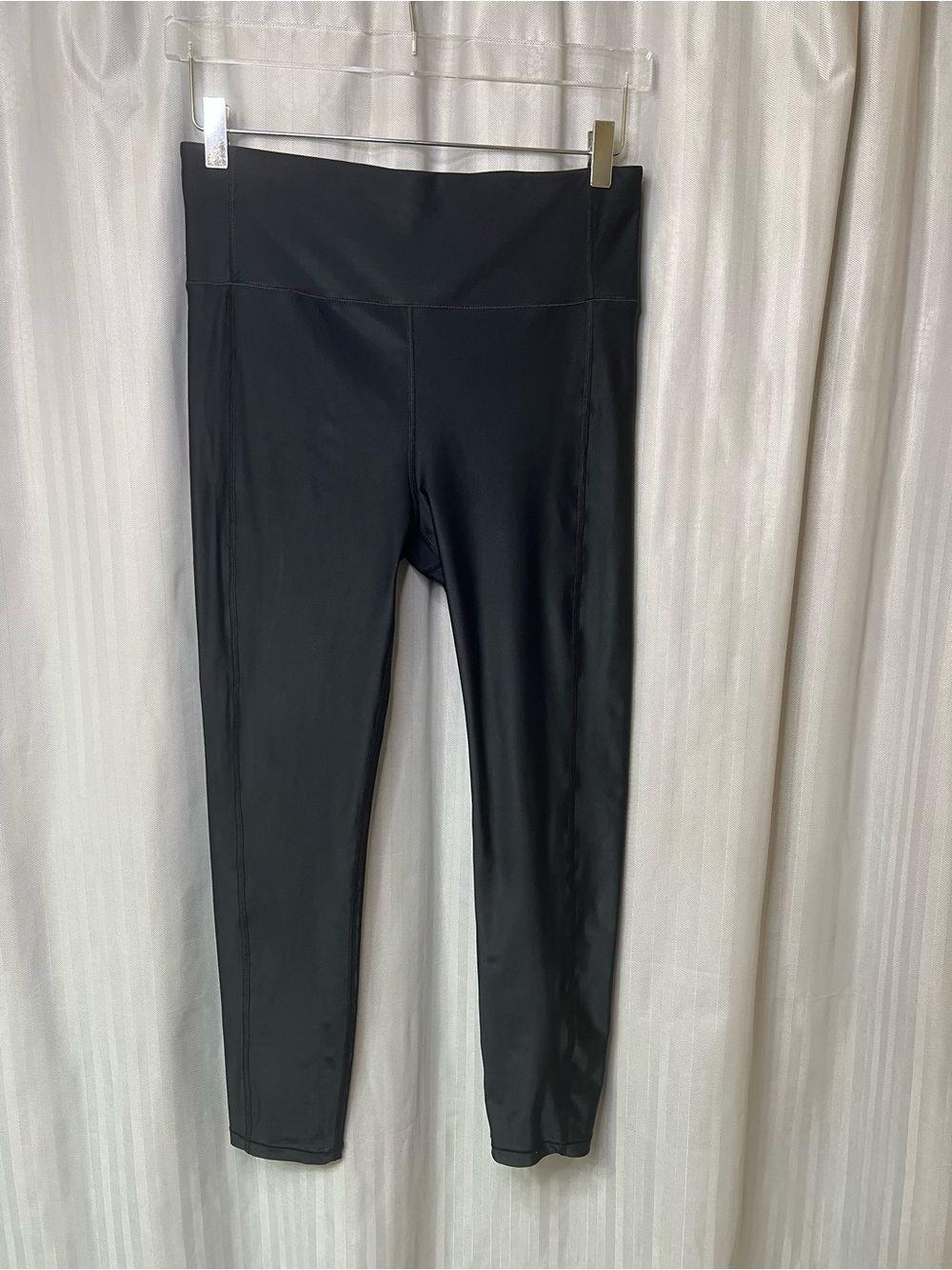 Sweaty Betty Black 7/8 Active Leggings high waisted tight fit size L